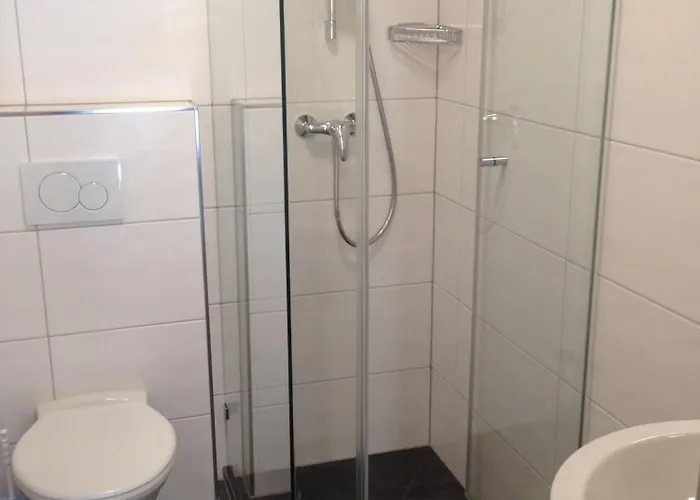 Отель Edelweiss 3*