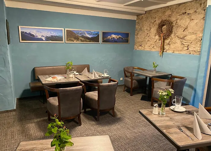 מלון Edelweiss 3*